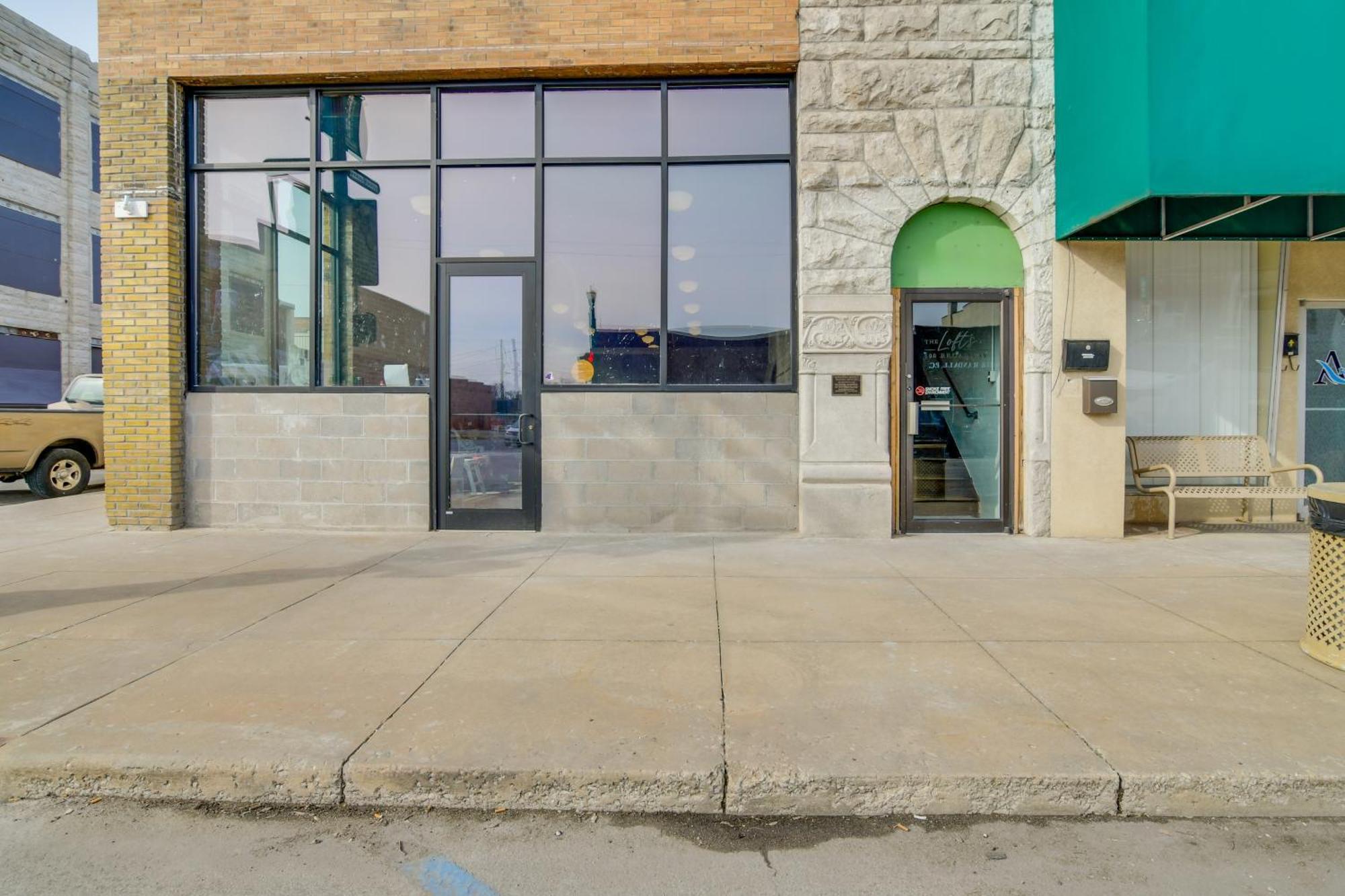 Dtwn Loft In The Heart Of Monett Pets Welcome! Luaran gambar