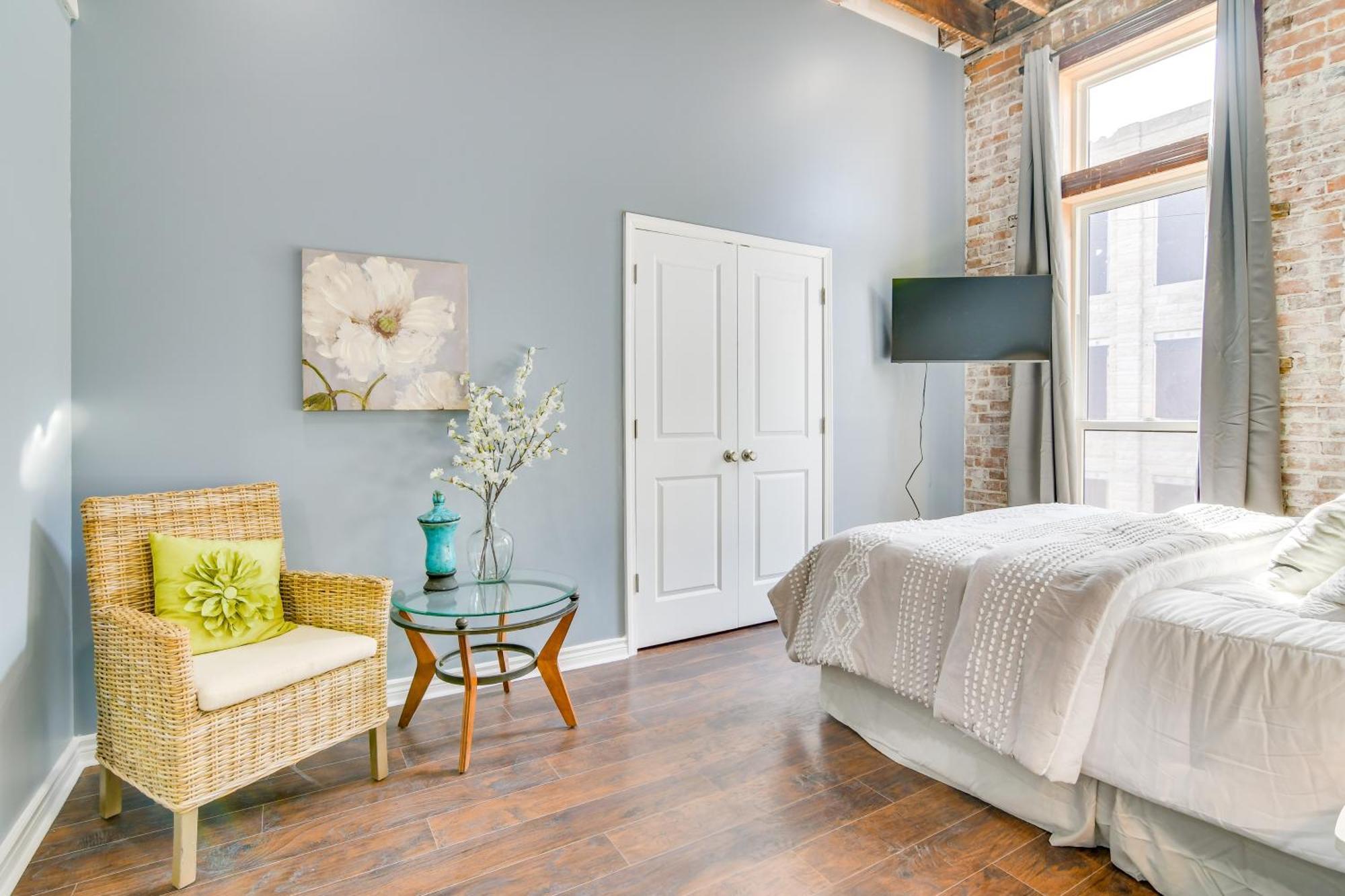 Dtwn Loft In The Heart Of Monett Pets Welcome! Luaran gambar